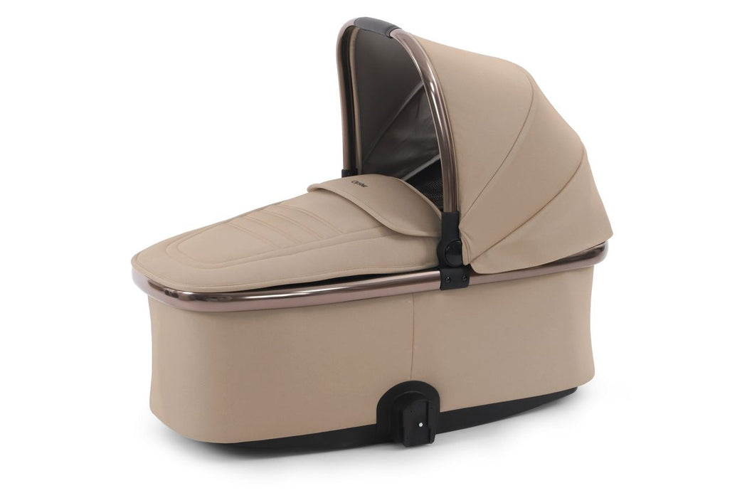 BabyStyle Oyster 4 in Fawn Essential Bundle with Cybex Cloud T and Base