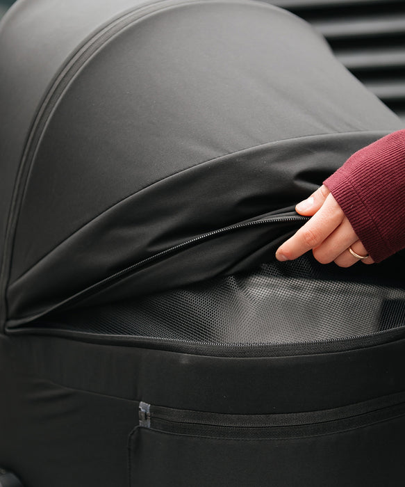 Venicci Claro2 - Comfort Bundle Tiago Car Seat (no base) - Noir Black