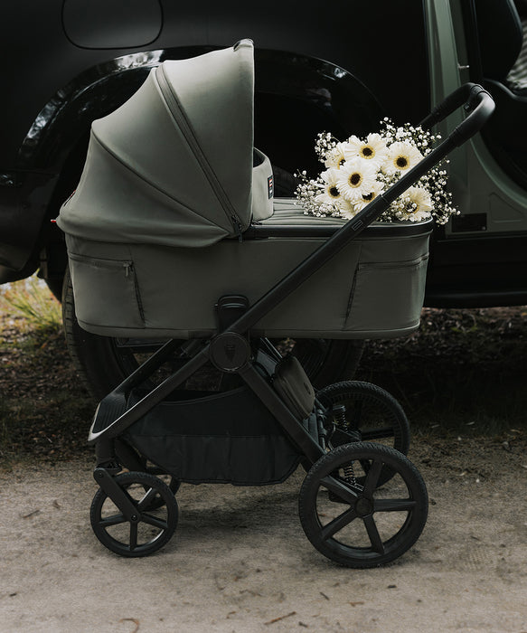 Venicci Upline 3 Hunter Dark Olive - Luxury Bundle Tiago Black Car Seat and Base - Delivery Late September