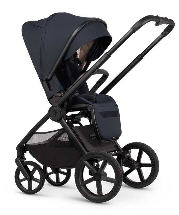 Venicci Upline 3 Hunter Navy - Essential Bundle - Delivery Late September