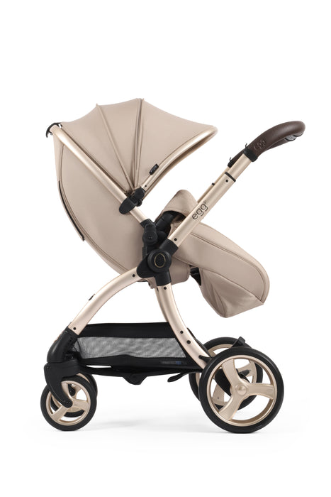 egg3 Feather Bundle Luxury Package with Cybex Cloud T Car Seat in Grey & Base - Delivery Late June