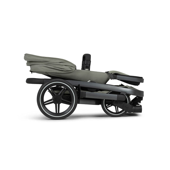 Joolz Geo3 Classic Bundle - Sage Green with Cloud T i-Size Car Seat and Base T