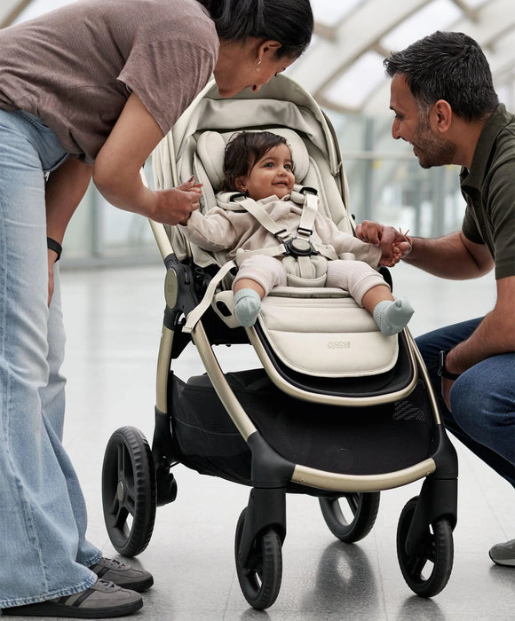 Mamas & Papas Ocarro2 Complete Bundle with Cloud T and Rotating Base in Shell (10 pieces)