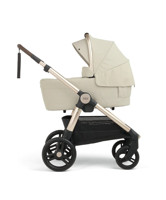 Mamas & Papas Ocarro2 Complete Bundle with Cloud T and Rotating Base in Shell (10 pieces)