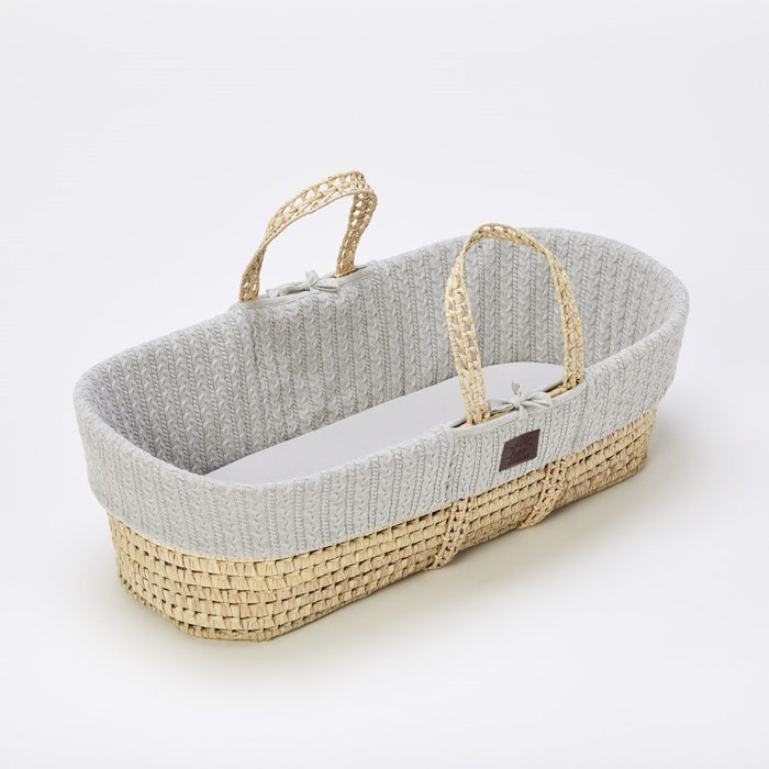 The Little Green Sheep Natural Knitted Moses Basket & Mattress - Dove - Delivery 1-2 weeks