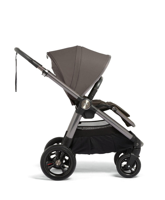 Mamas & Papas Ocarro Pushchair Complete Kit - Phantom with Cloud T and T Swivel Base - Mid December Delivery